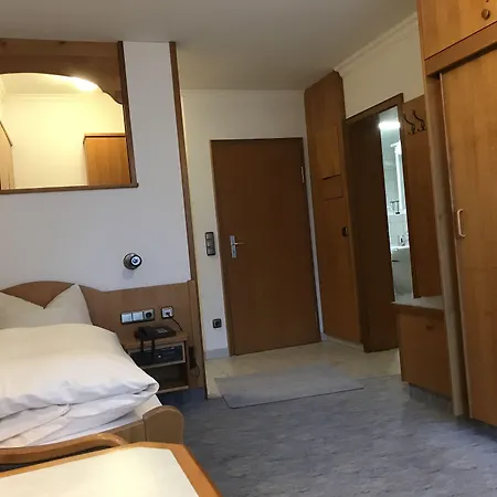 Appartementhotel Cura מלון 2*