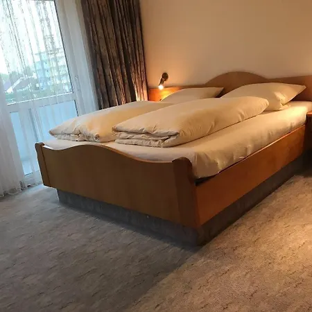 מלון Appartementhotel Cura 2*