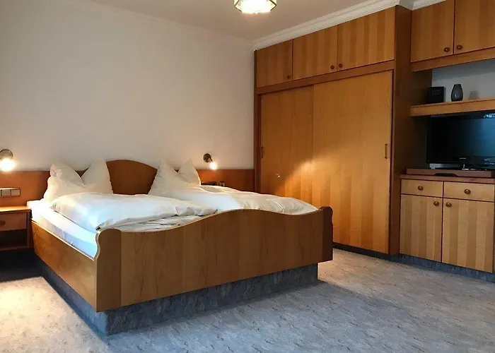 Appartementhotel Cura فندق 2*