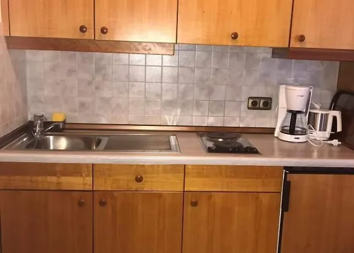 Appartementhotel Cura فندق 2*
