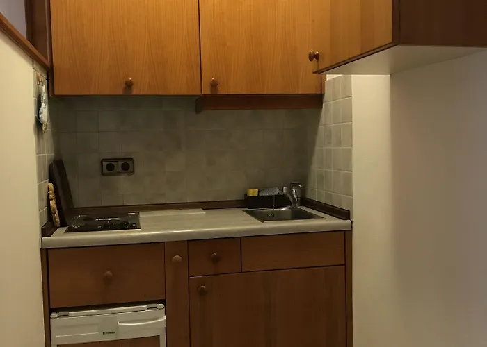Appartementhotel Cura فندق